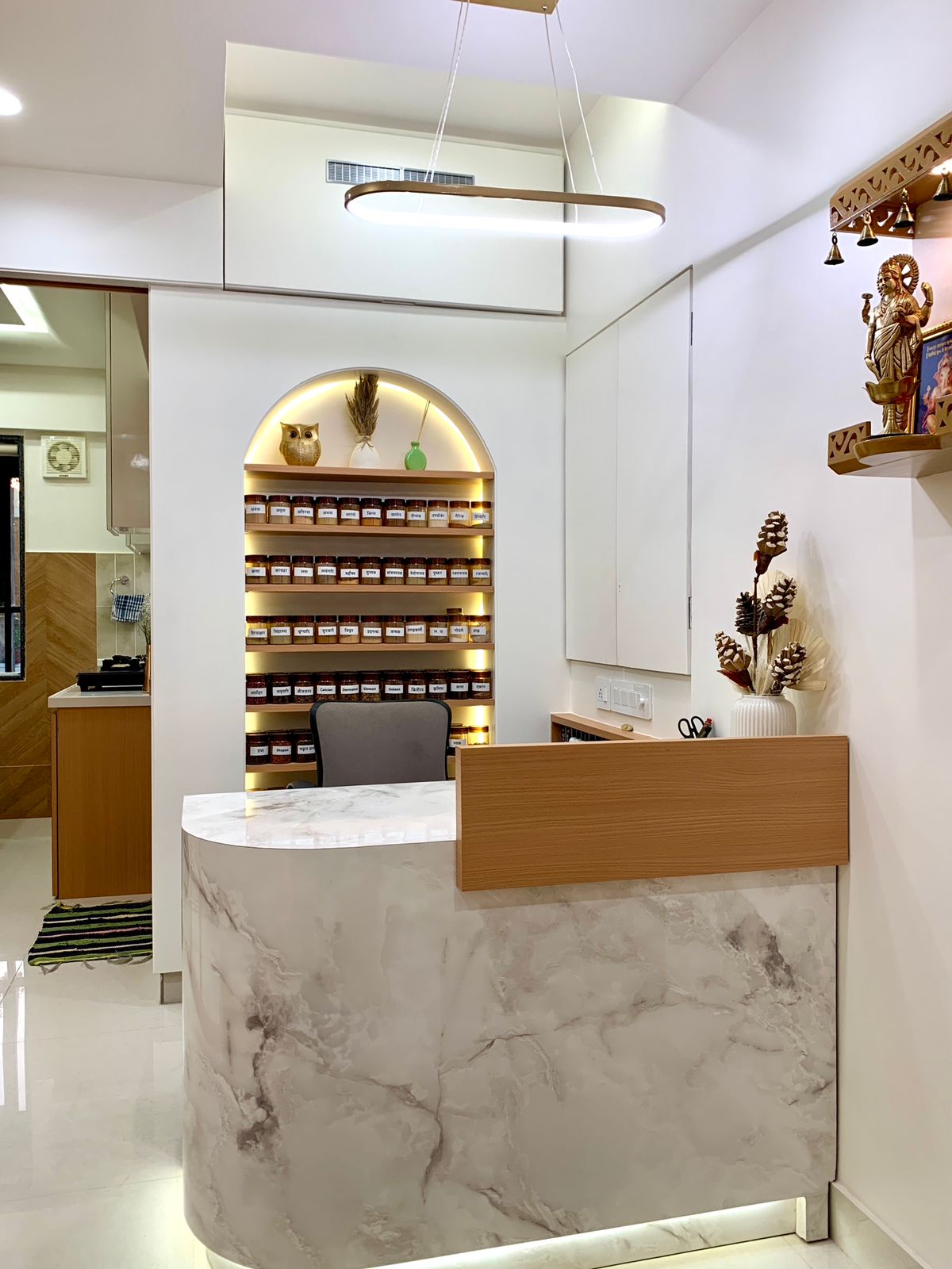Reception desk